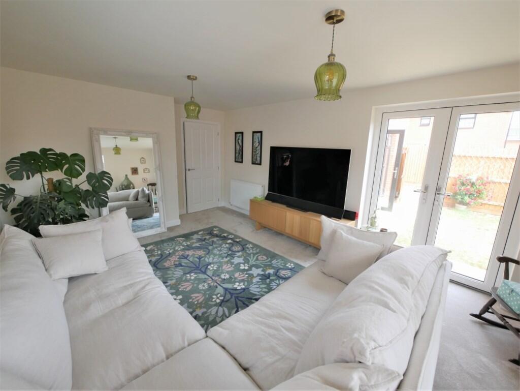 Meadowsweet Drive, Ipswich, Suffolk, IP1 photo 4