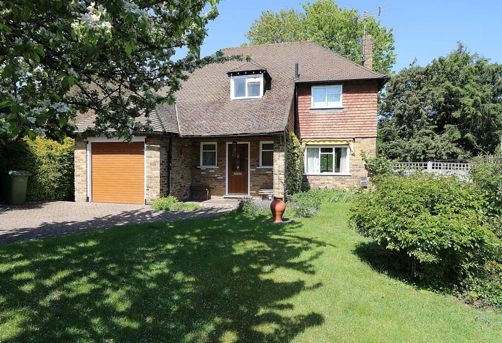Main image of property: St James Close, Pangbourne - Chain free