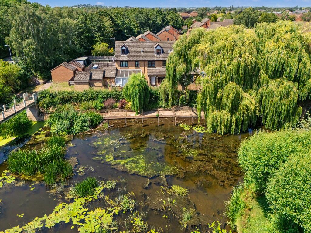 Saffron Walk, Stratford-Upon-Avon, CV37 photo 2