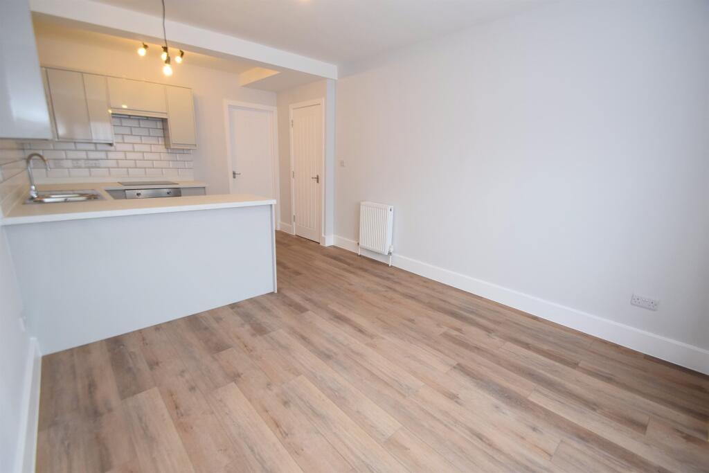 Apartment in Southampton - View 2