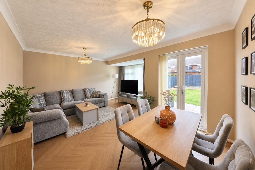 Woodleigh Drive, Hull photo 4