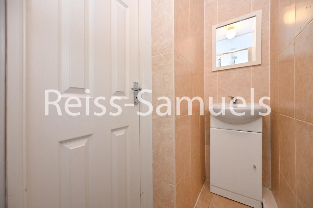 4 bedroom terraced house for rent