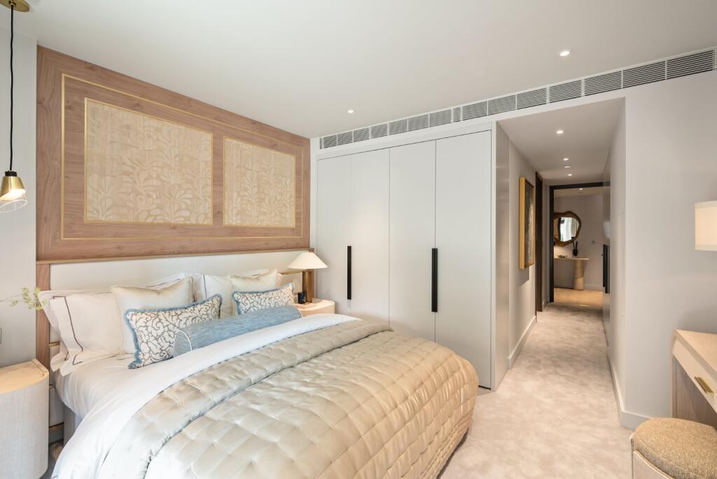 Apartment in London - View 5