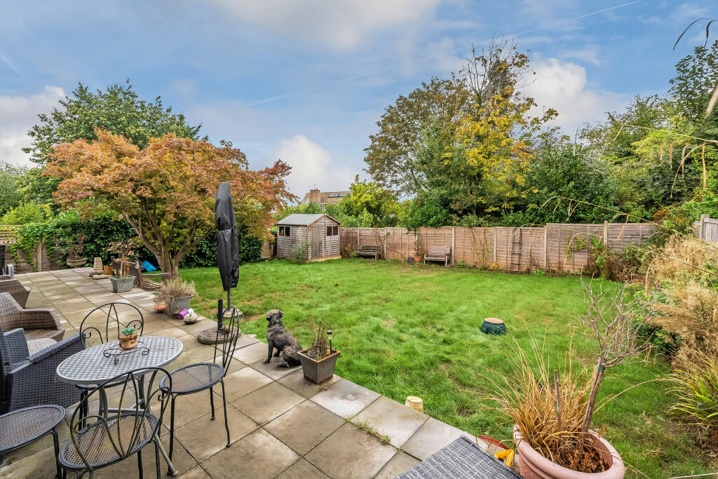 House in Tonbridge - View 4