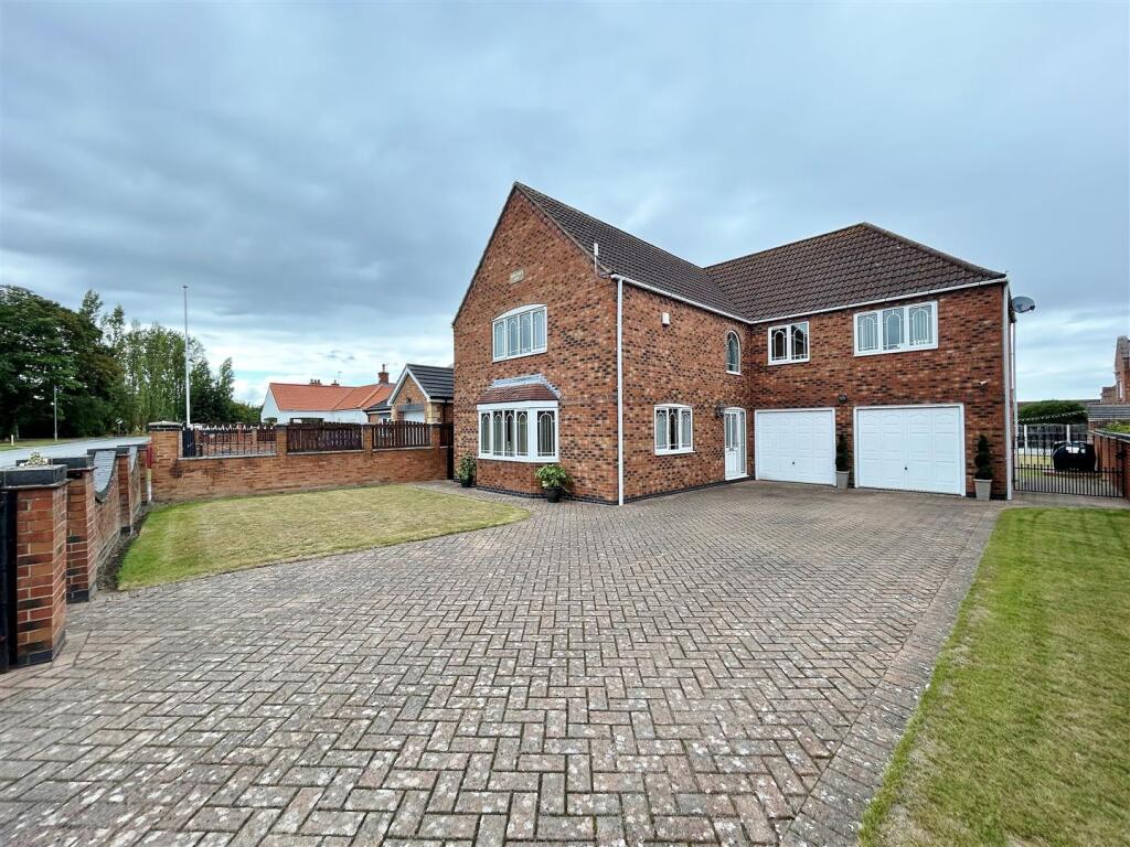 Main image of property: Thorne Road, Sandtoft