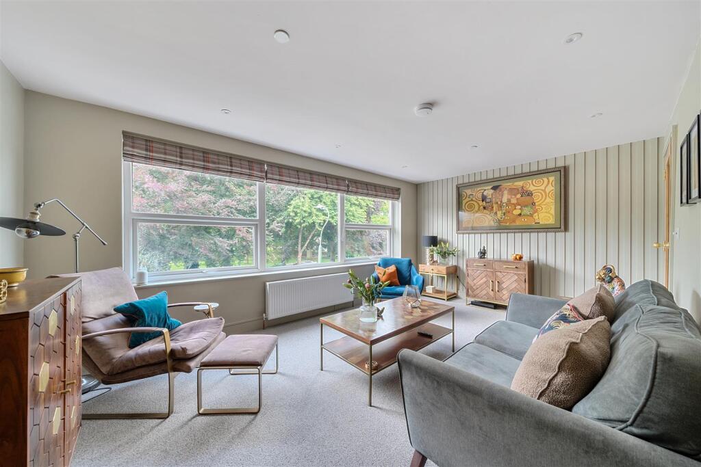 44 Abbey Foregate, Shrewsbury, SY2 6AQ photo 2