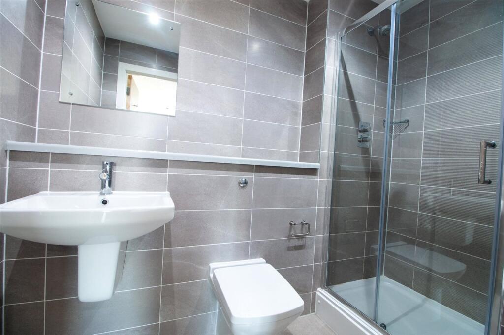 Apartment in Manchester - More