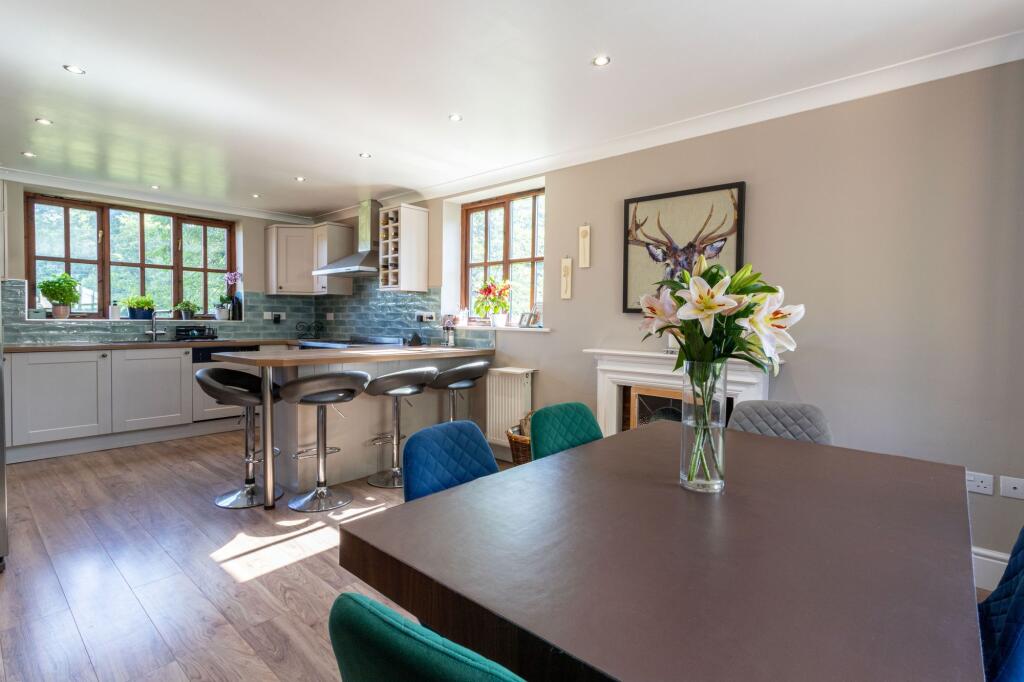 House in Hart, Mattingley - View 2