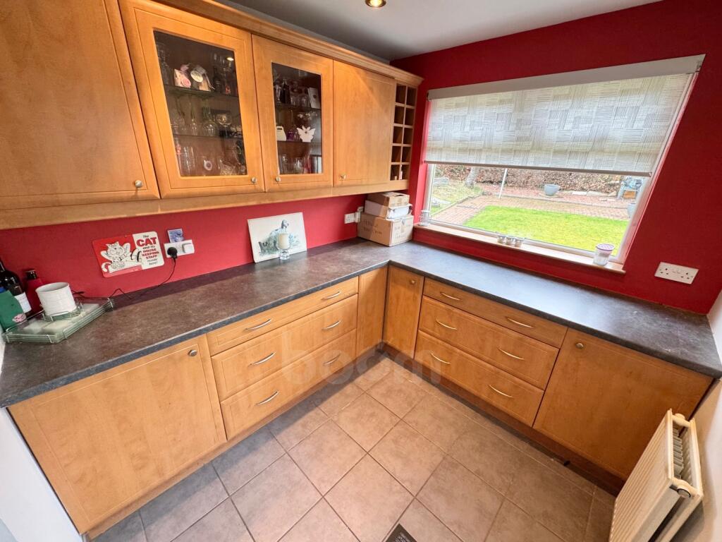 House in Thornliebank, Robslee - View 5