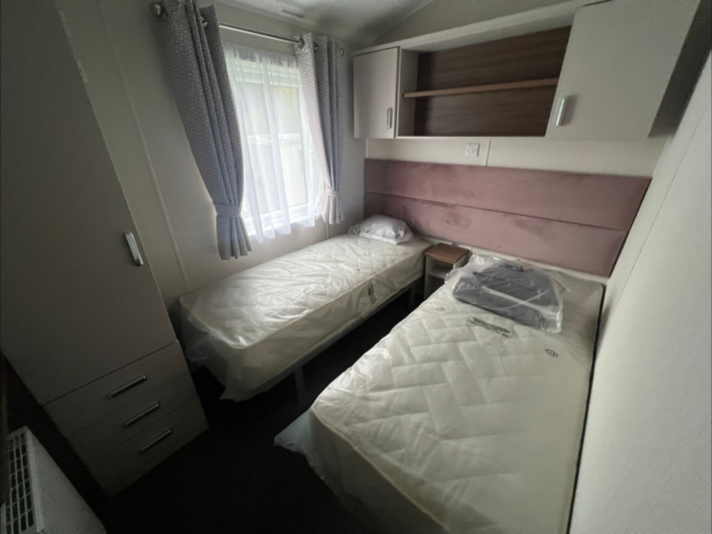 www.fourseasonsparks.com River Dane luxury lodges, Somerford, Congleton, CW12 photo 5