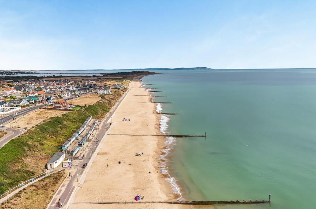 House in Christchurch, Southbourne, Bournemouth - View 4