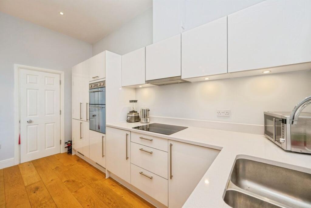 Apartment in Walsall - More