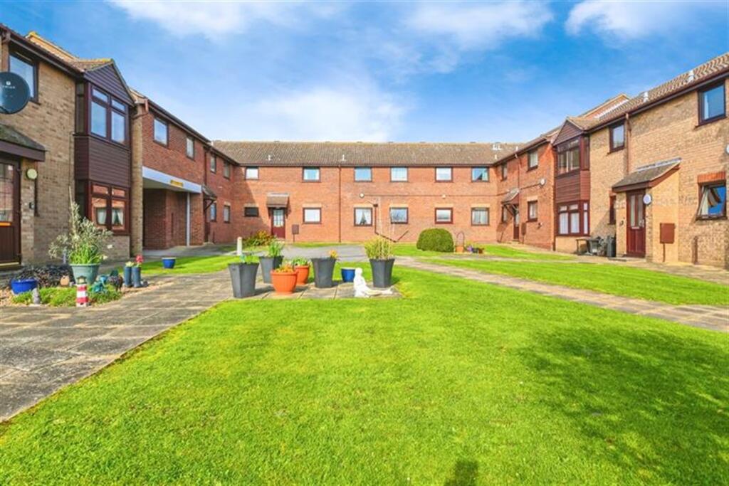 Main image of property: Oakhaven, Dovercourt, Harwich, CO12