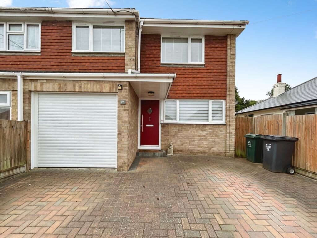 Main image of property: Kent Road, Longfield, Kent, DA3
