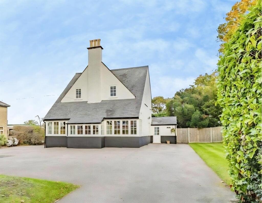 Main image of property: Cotmer Road, Oulton Broad, Lowestoft, Suffolk, NR33