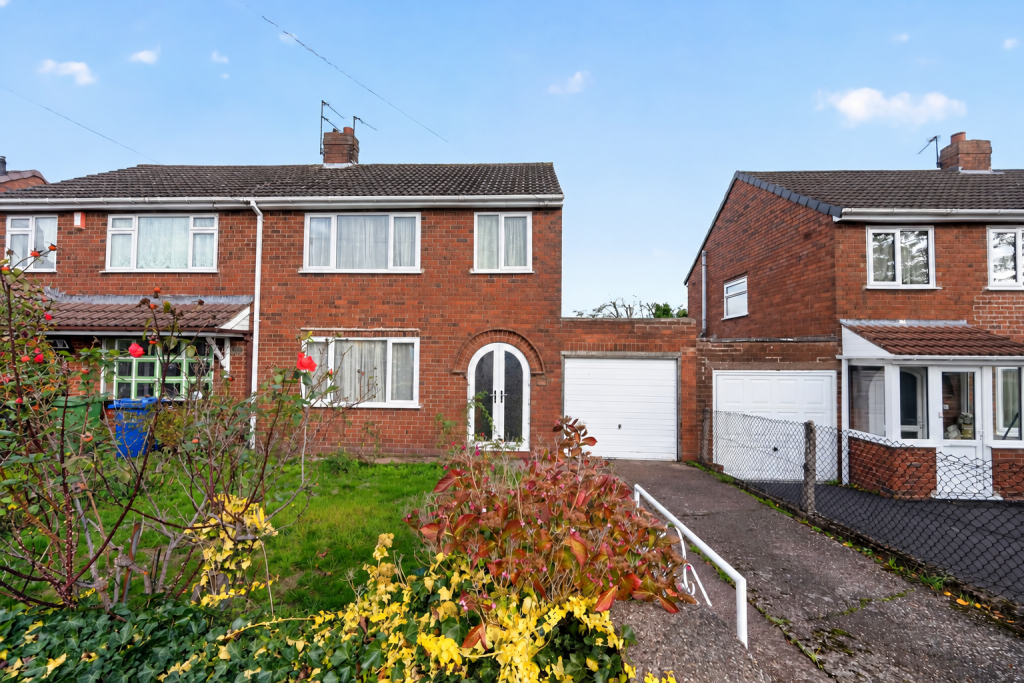 House in Dudley, Hursthill - View 2
