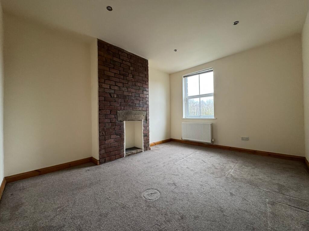 Swinnow Road, Leeds, LS13 photo 4