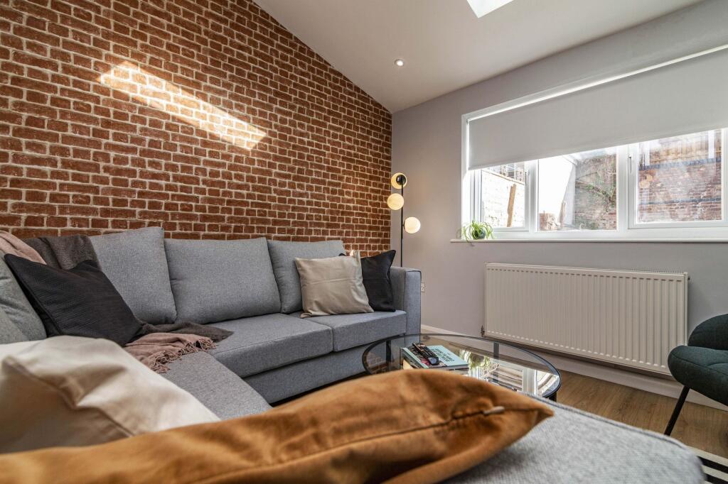 House in Nottingham - View 5
