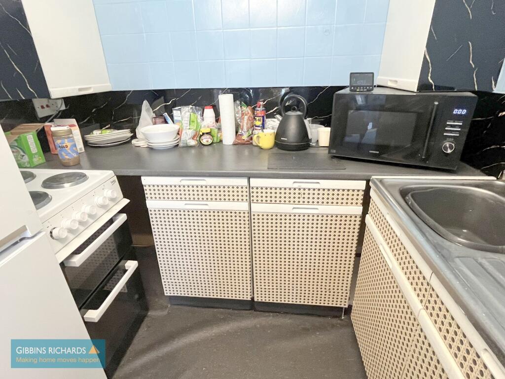 Apartment in Taunton - View 4