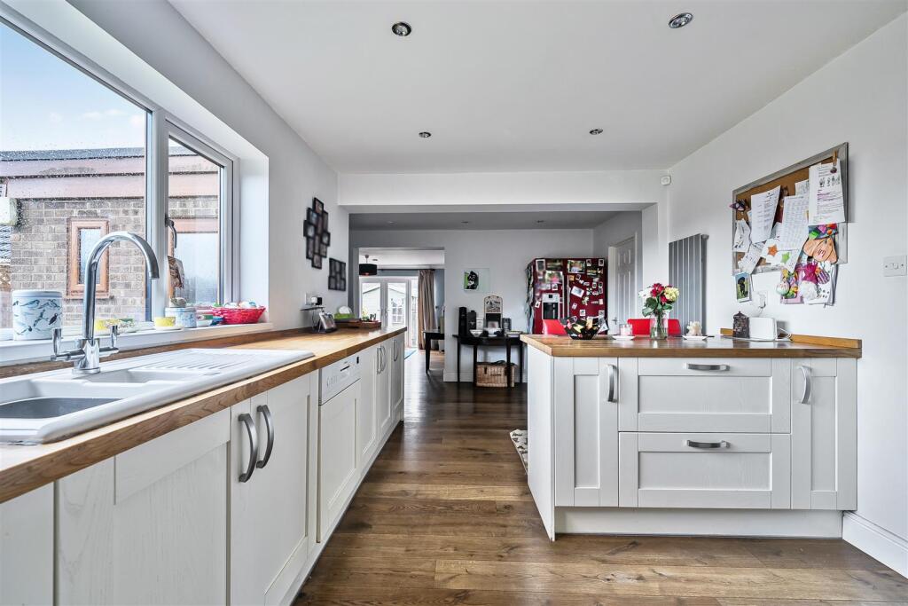 House in Swindon - View 5