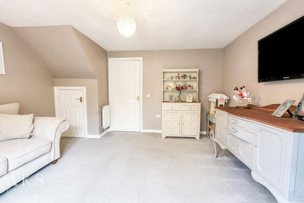 House in South Derbyshire, Hatton - View 4