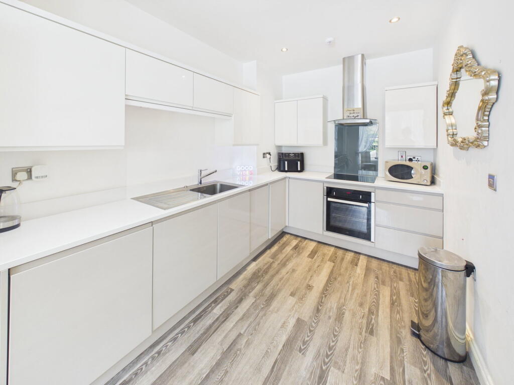 Apartment in York - View 4