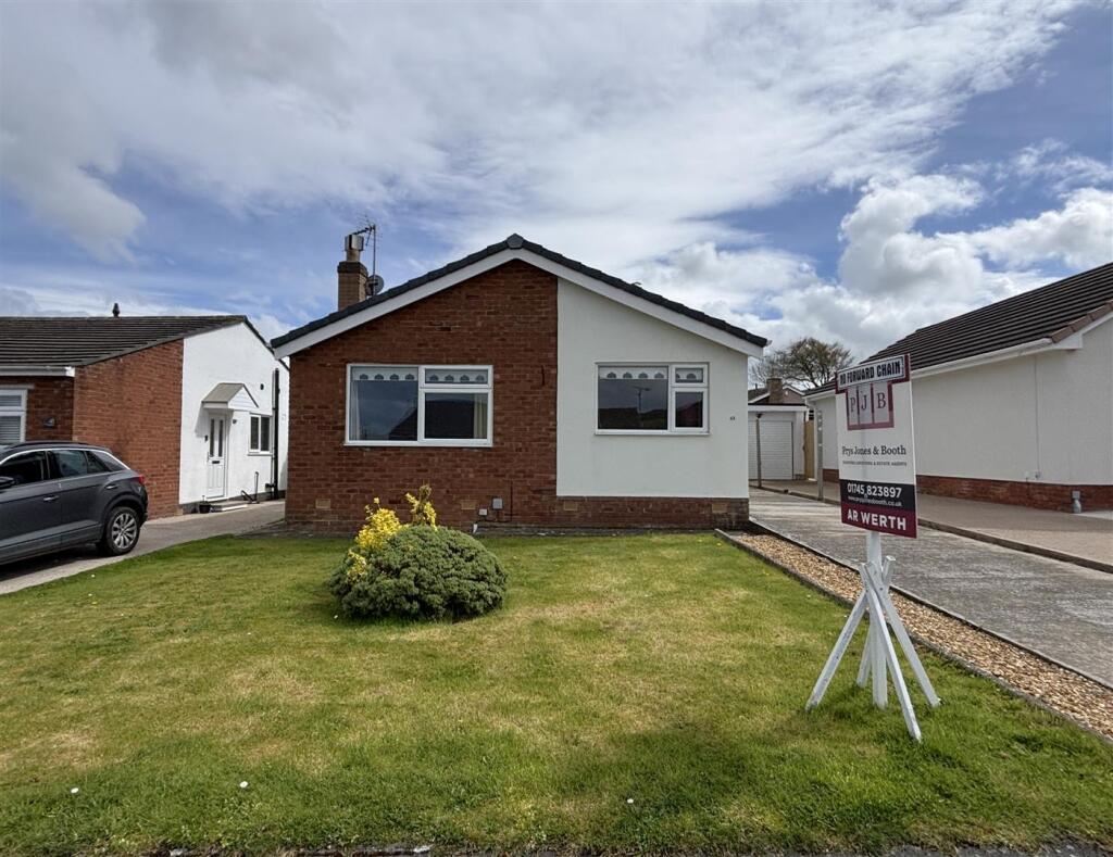 Main image of property: Coed Bedw, Abergele, LL22