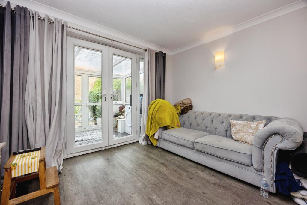 House in Guildford, Surrey - View 3