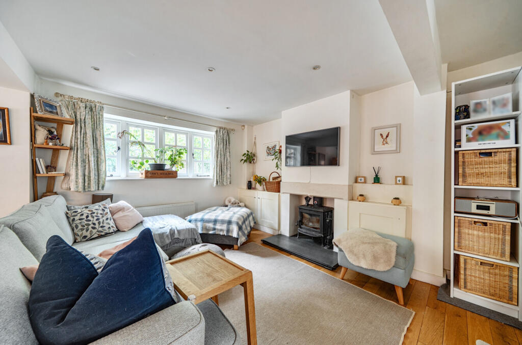 House in Waverley, Holloway Hill, Godalming - View 5
