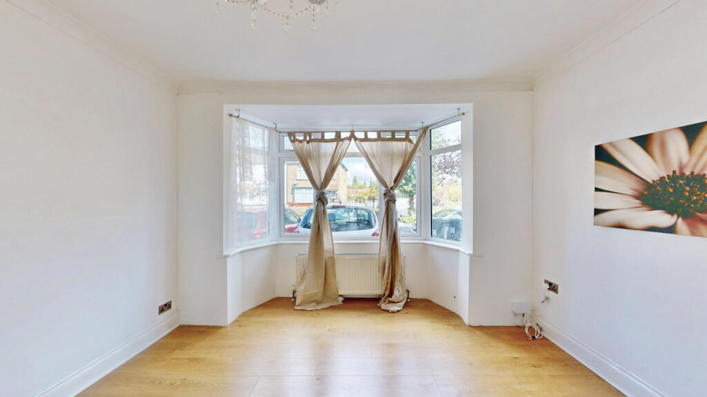 House in Southall - View 5