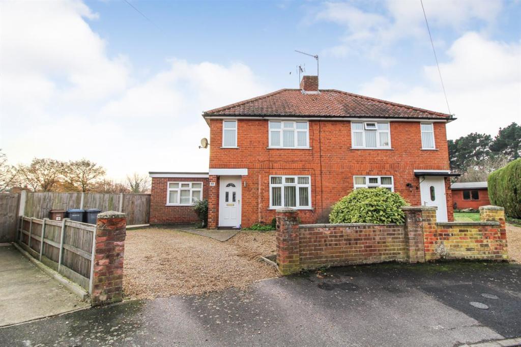 Main image of property: Warwick Avenue, Woodbridge