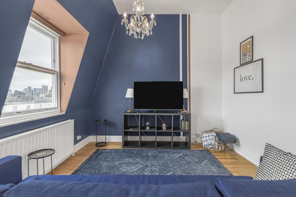 Apartment in London - View 2