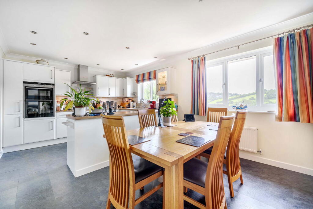 House in Launceston, Cornwall - View 3