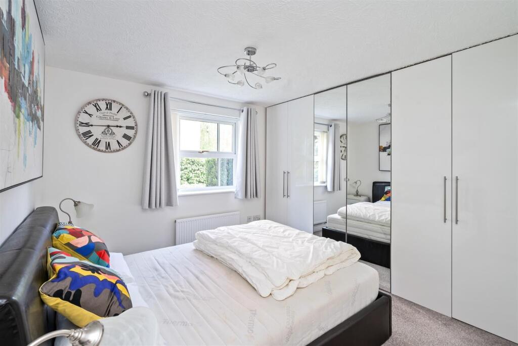 Apartment in Solihull - View 6