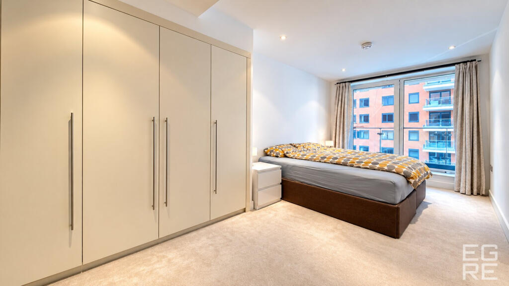 Apartment in London - View 5