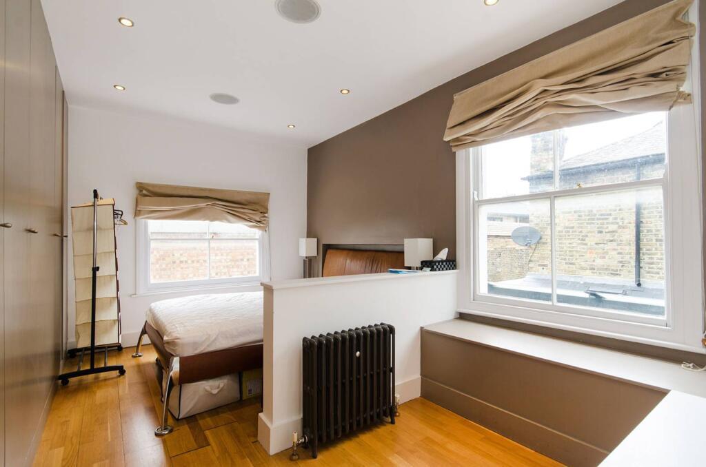 Apartment in London, Sands End, Fulham - More