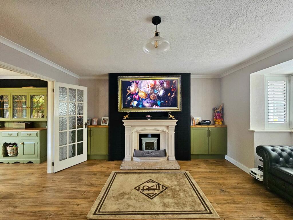 House in Gloucester - View 5
