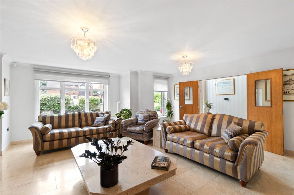 Chapel Lane, Hale Barns, Altrincham, Greater Manchester, WA15 photo 3