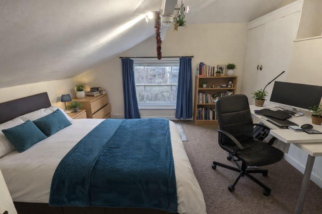 Main image of property: Byron Place, Bristol