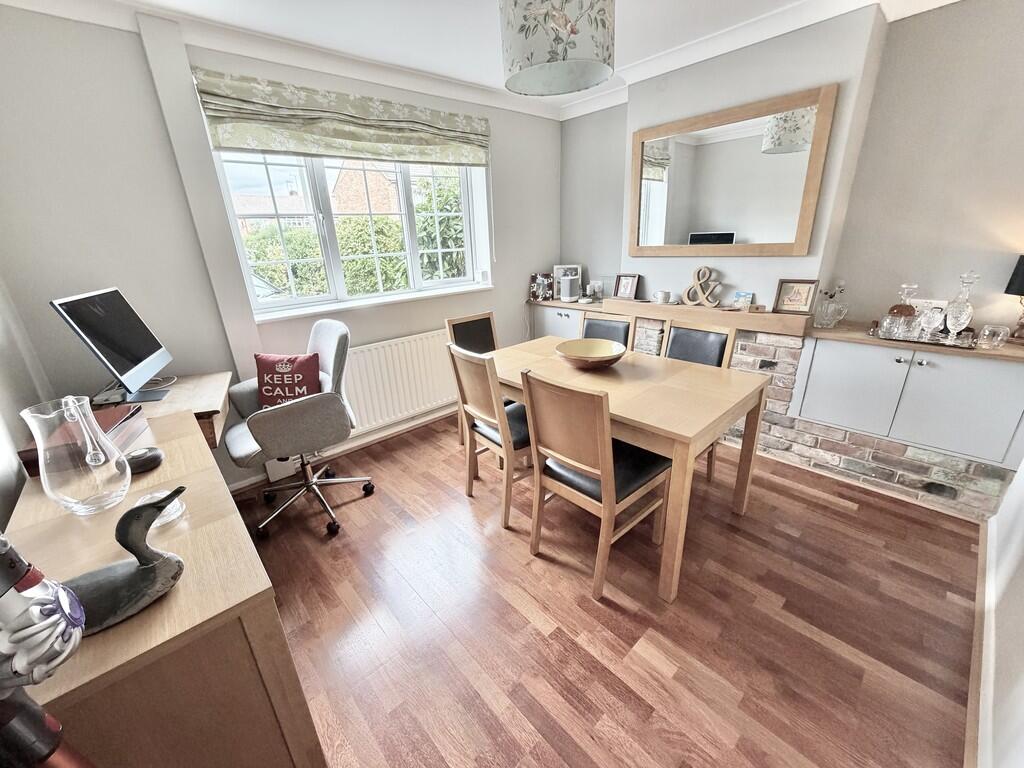 House in Surrey Heath, Surrey - View 5
