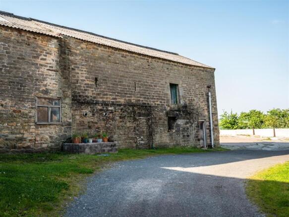 Barn 6