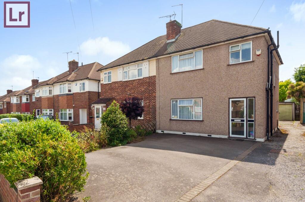 Main image of property: Queens Walk, Ruislip, HA4