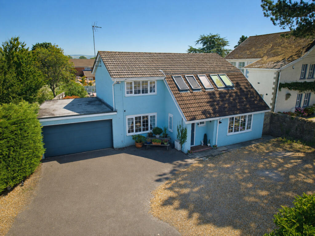4-bed detached on Main Road, Bridgend, CF35, £475,000
