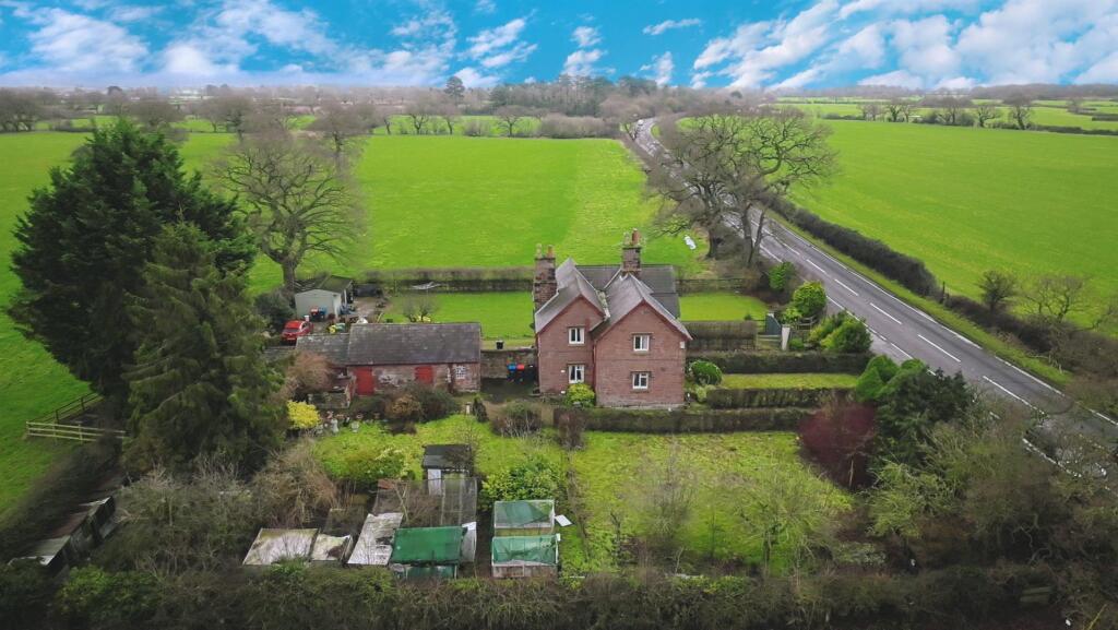 Whitchurch Rd, Tattenhall, Chester photo 3