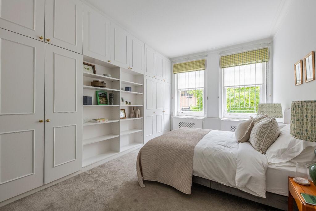 Apartment in London - More