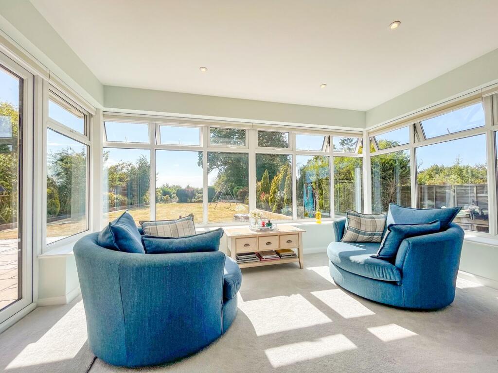 House in Tonbridge - More