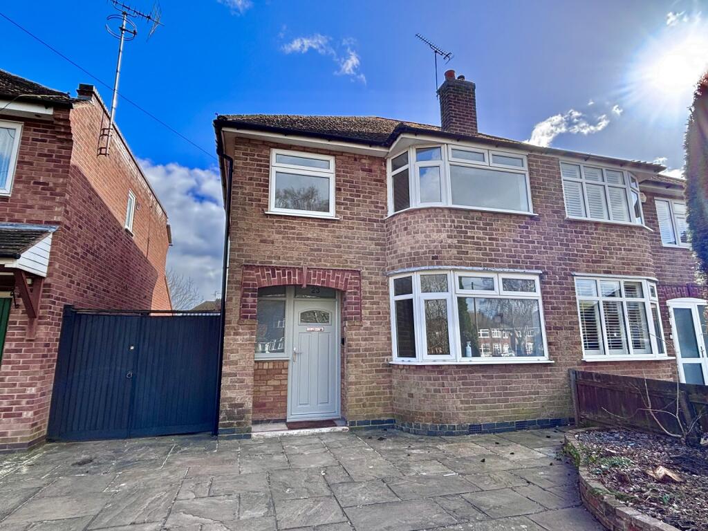 Main image of property: The Fairway, Blaby, Leicester, Leicestershire. LE8 4EN