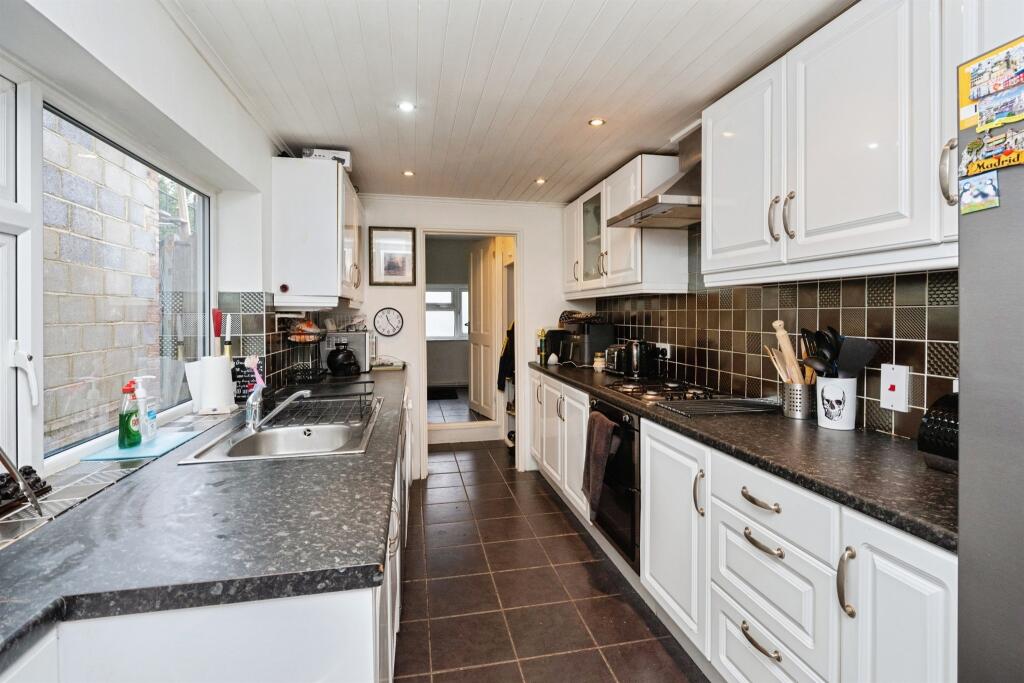 House in Tonbridge - View 4