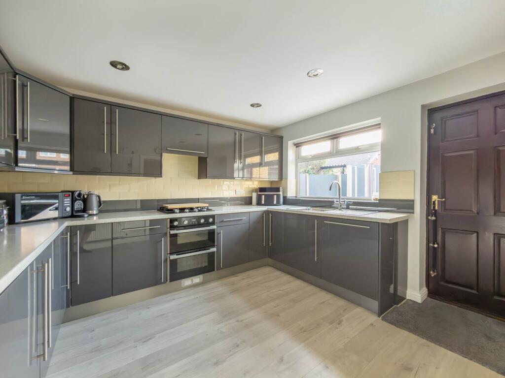 House in Kirklees, West Yorkshire - View 4