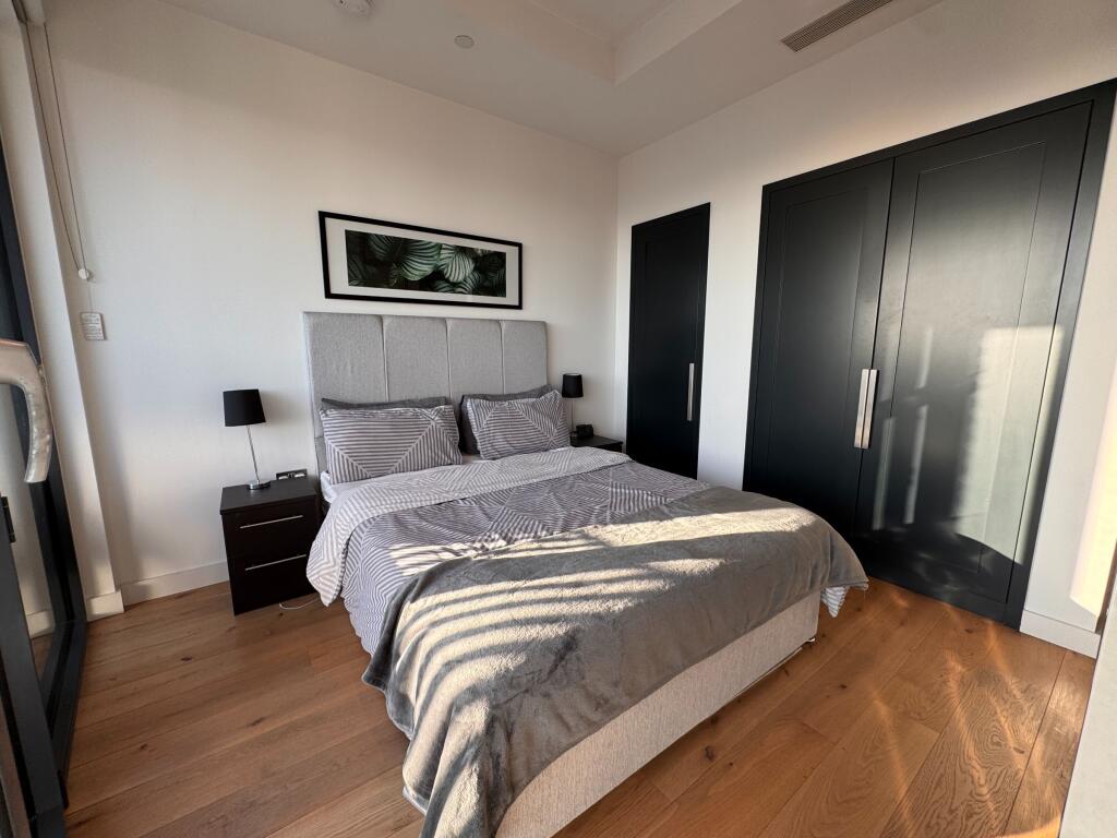 Main image of property: Flat , Corson House,  City Island Way, London